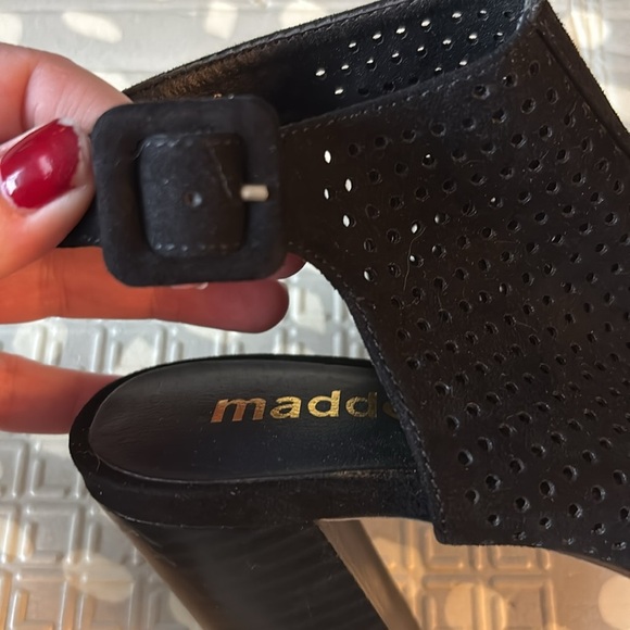 Open Toe Booties - Picture 7 of 7